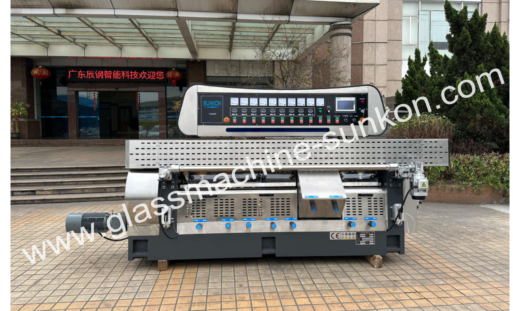 real shot of glass straight line edging machine